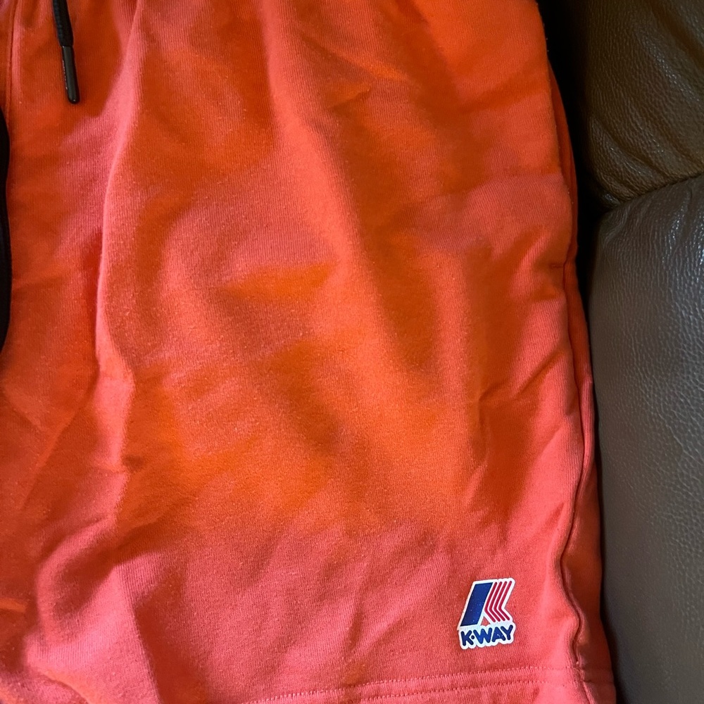 Shorts - Picture 3 of 3